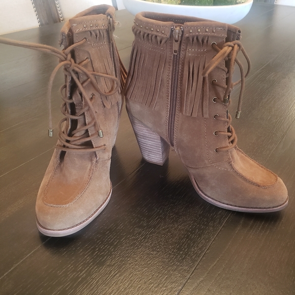 Gianni Bini fringe booties - Picture 2 of 3